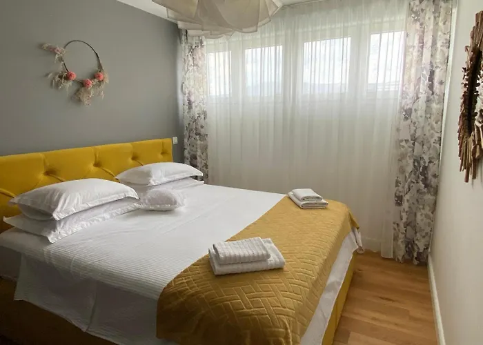 Appartamento Lelu Luxury With Sea Views Near Centre And Bacvice