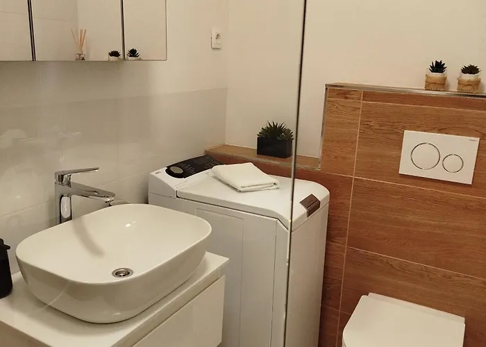 Lelu Luxury With Sea Views Near Centre And Bacvice Appartamento Spalato